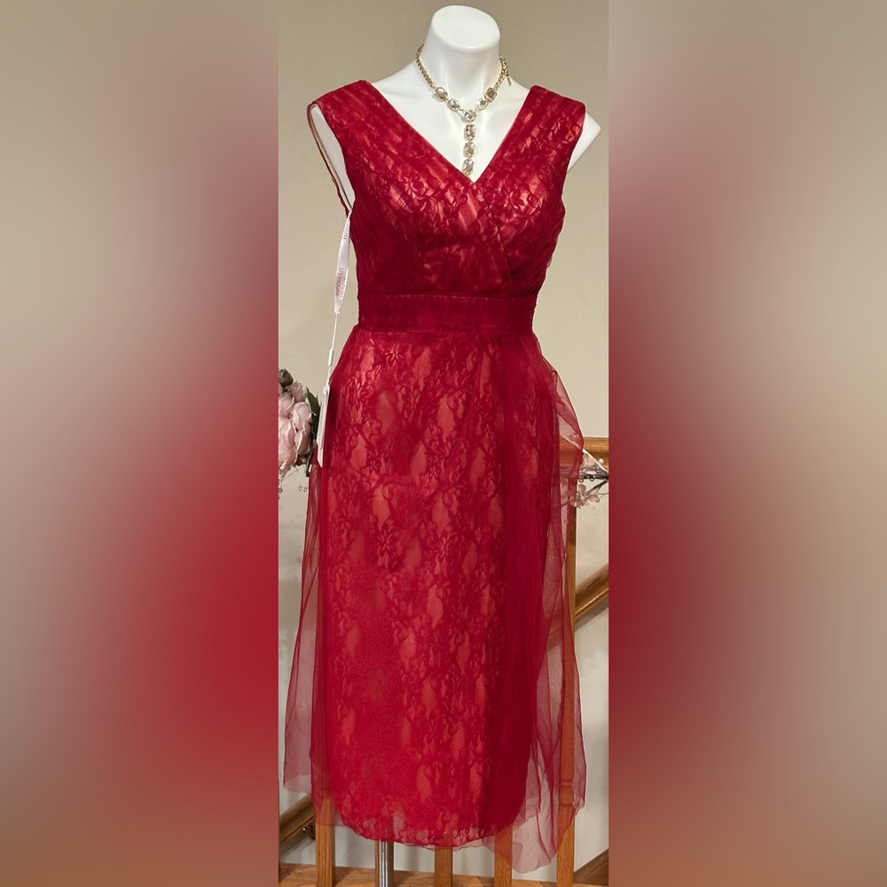 JJ’s House Burgundy NWT Sheath/Column Tea-Length Tulle Cocktail Dress Ruffle Sz4